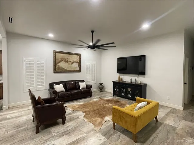 $475,000 | 1720 Fm 886, Sullivan City, TX 78595