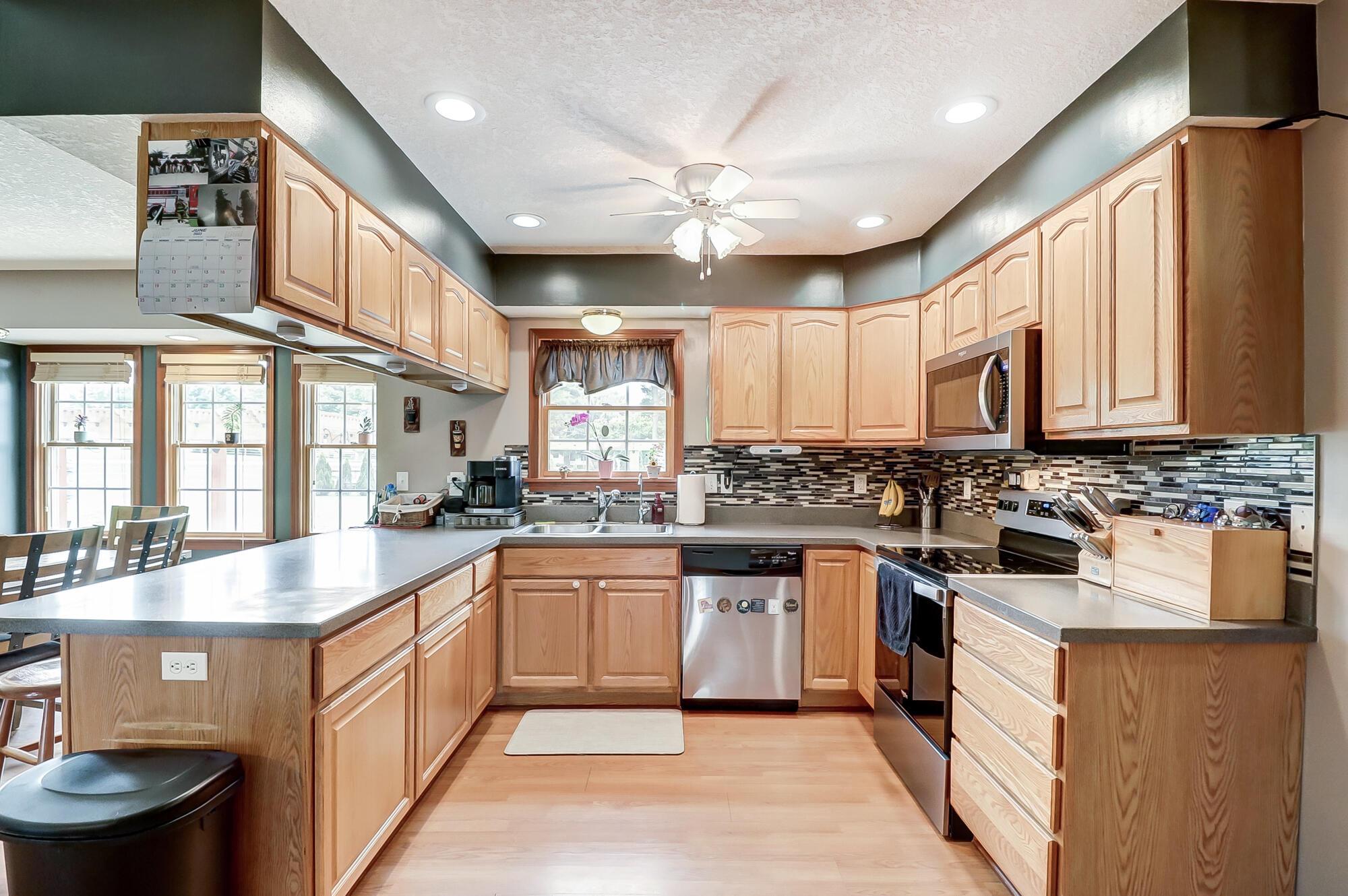 111 Auld Ridge Way Hebron, OH 43025 - Photo 39 of 62 Kitchen