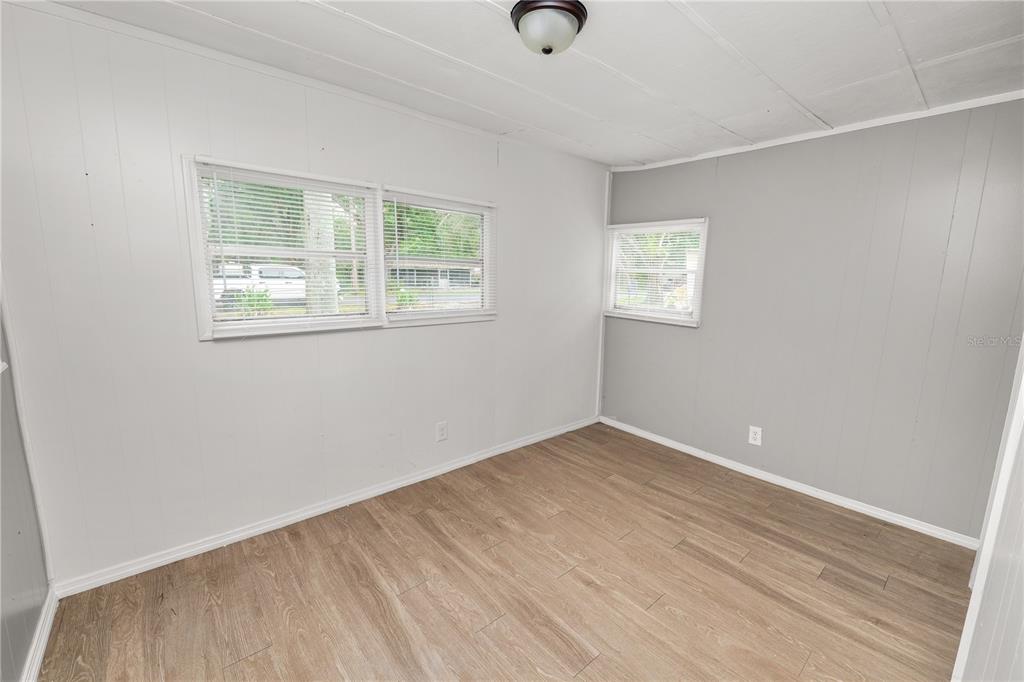829 Nashville Road Lakeland, FL 33815 - Photo 21 of 30 an empty room with a window