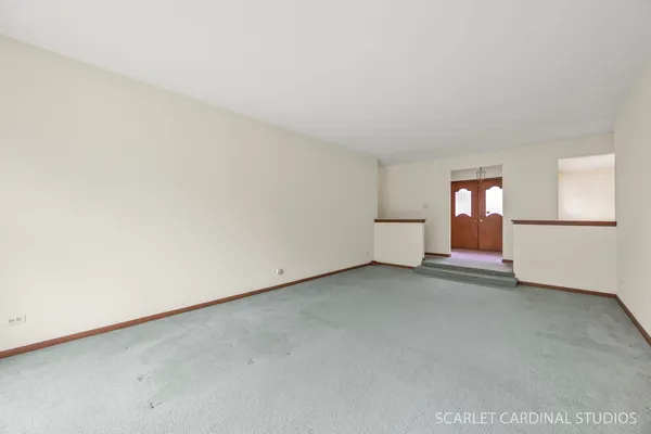 $475,000 | 1110 South Fernandez Avenue, Arlington Heights, IL 60005