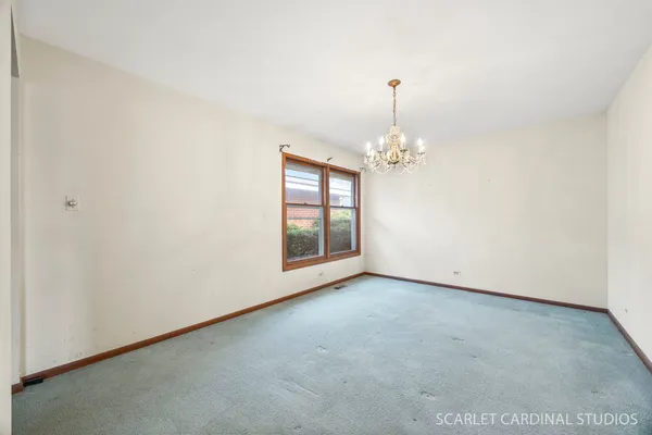 $475,000 | 1110 South Fernandez Avenue, Arlington Heights, IL 60005