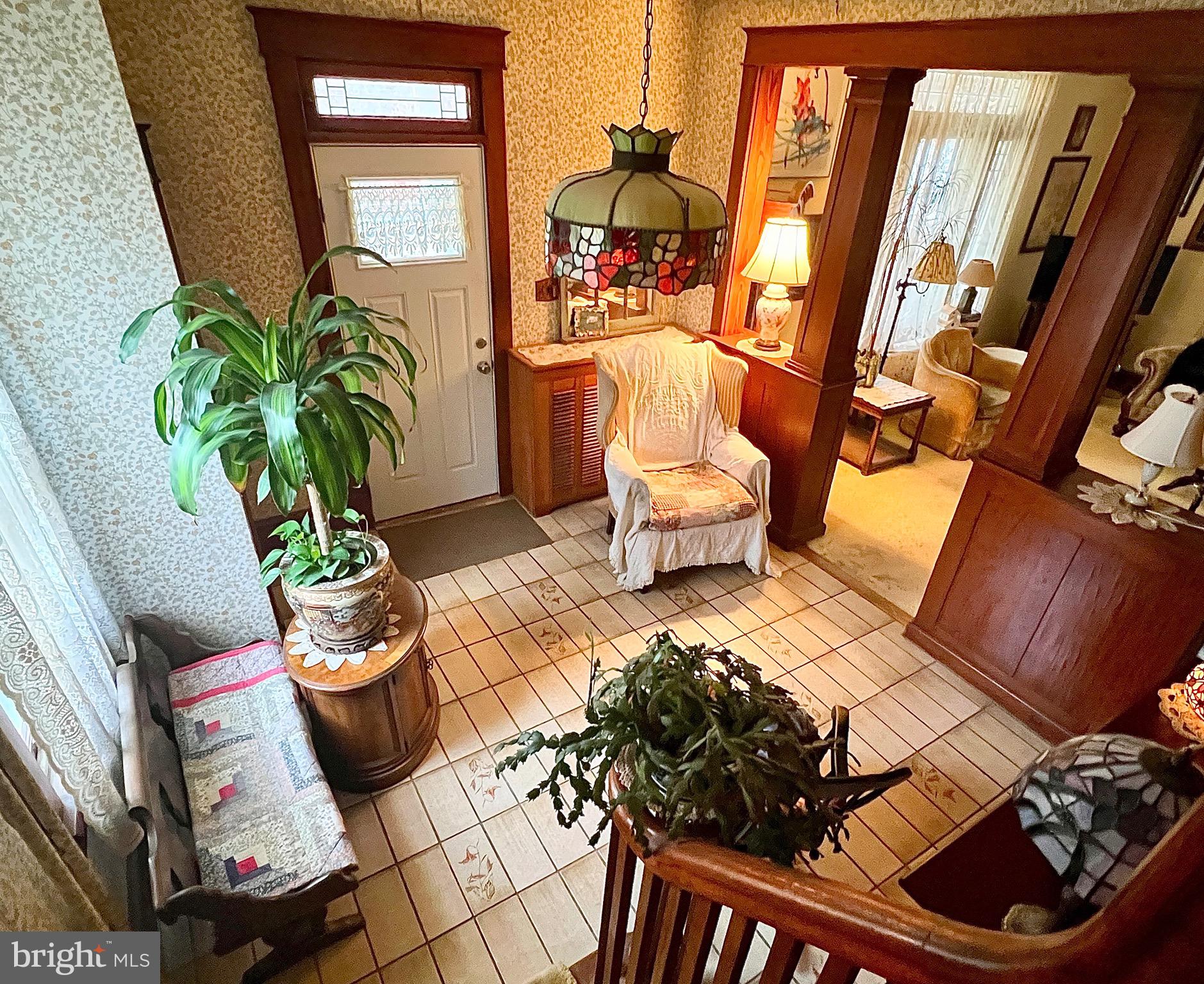 992 Fountain Street Ashland, PA 17921 - Photo 5 of 46 a living room with furniture and a potted plant