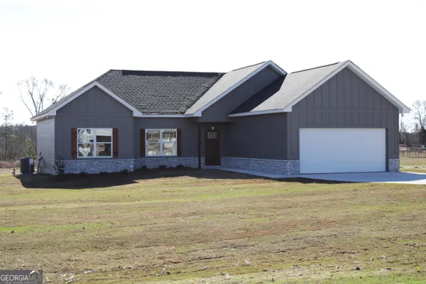 $274,900 | 1112 30th Street East, Valley, AL 36854