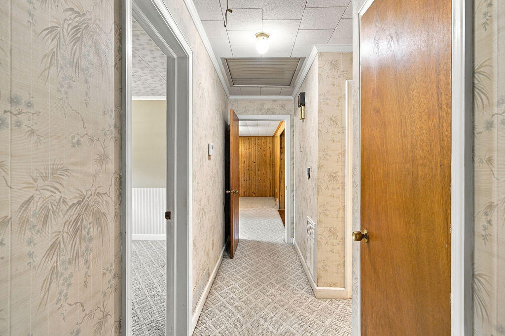 404 Lake Forest Road Greenwood, SC 29649 - Photo 24 of 32 Gallery Image 24