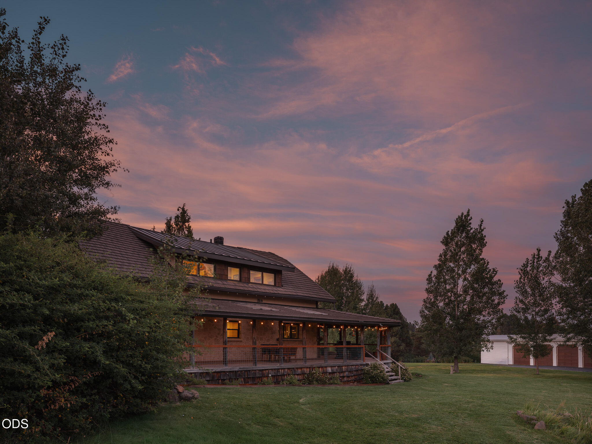 61859 Dobbin Road Bend, OR 97702 - Photo 5 of 45 Gallery Image 5