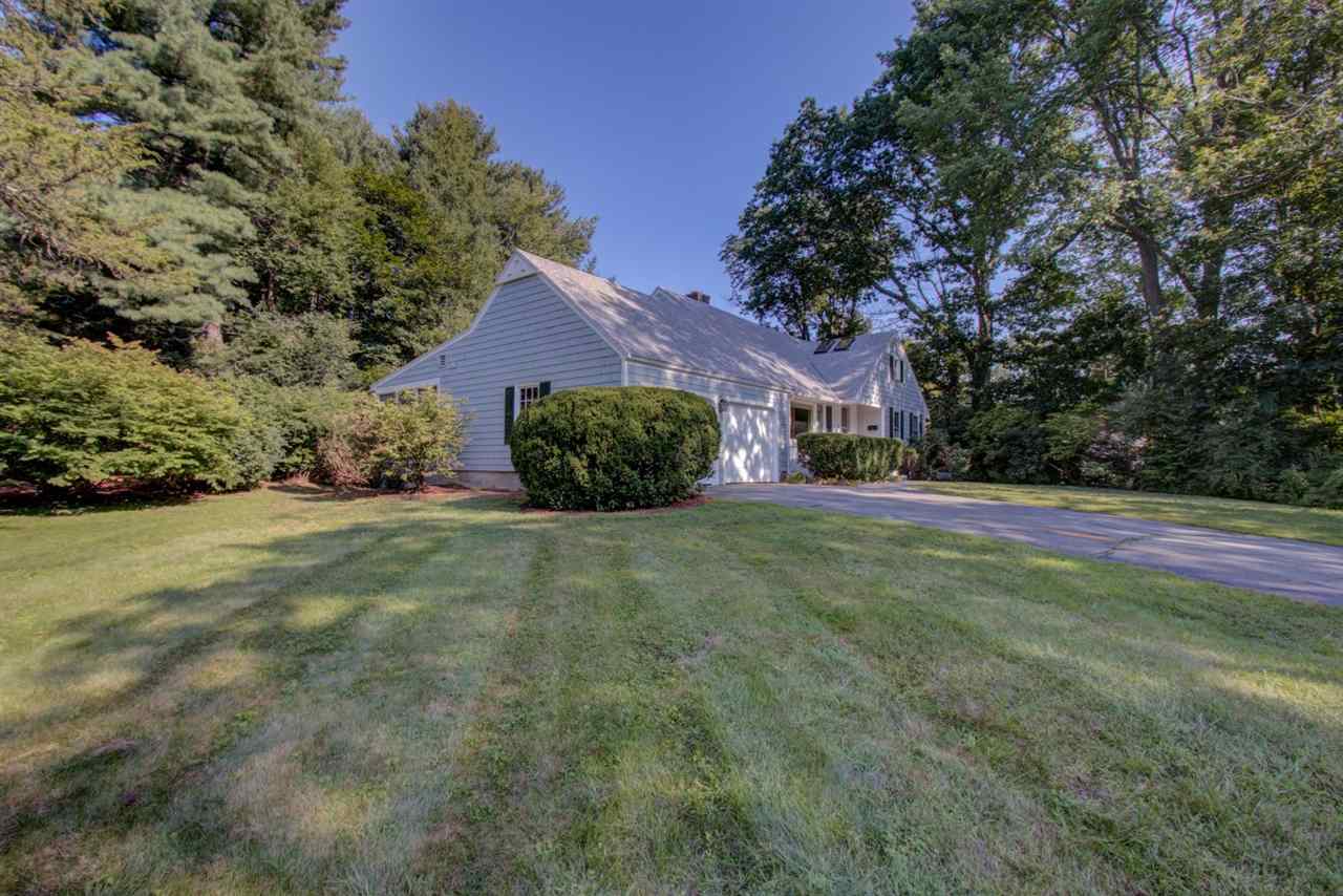 14 Bayberry Lane Exeter, NH 03833 - Photo 4 of 38