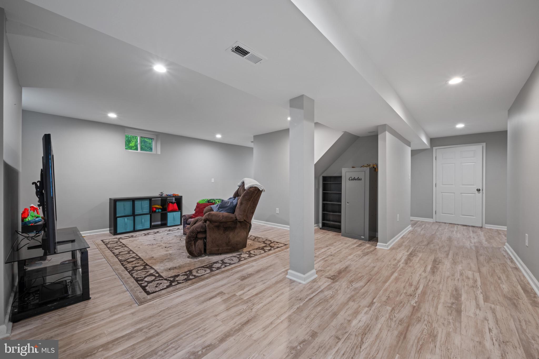 8730 Mapleville Road Mount Airy, MD 21771 - Photo 53 of 91