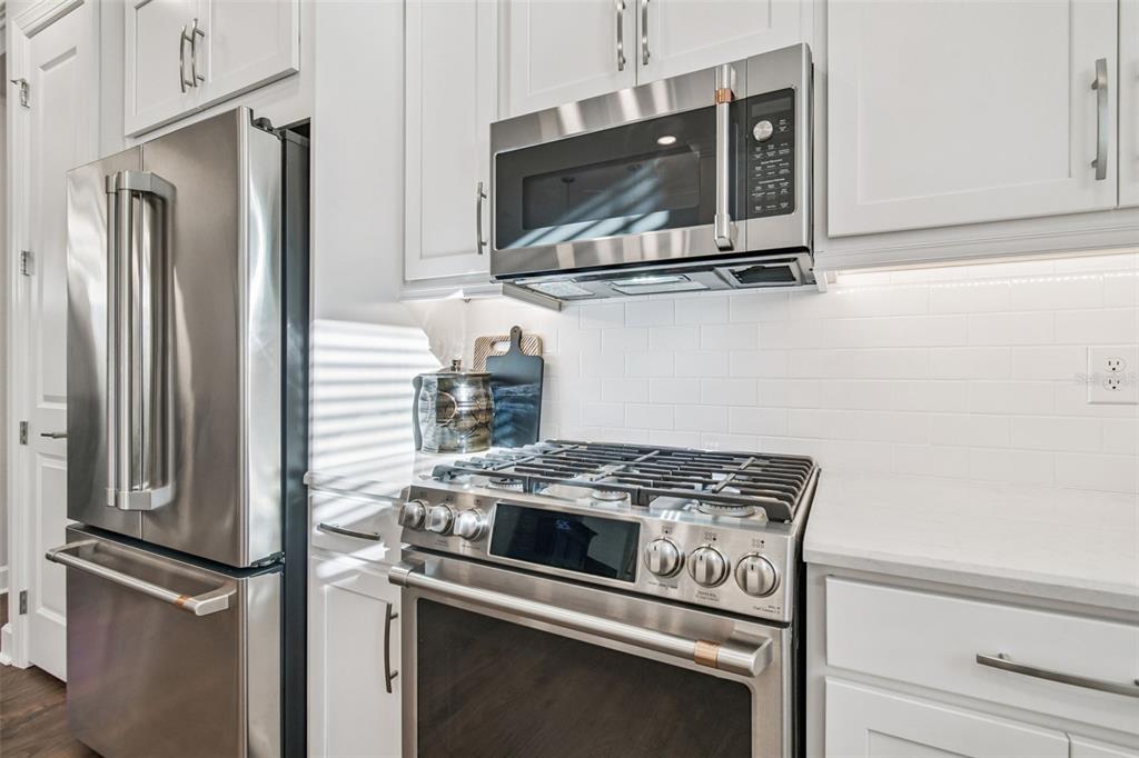 4399 Rosatti Road Wesley Chapel, FL 33543 - Photo 6 of 100