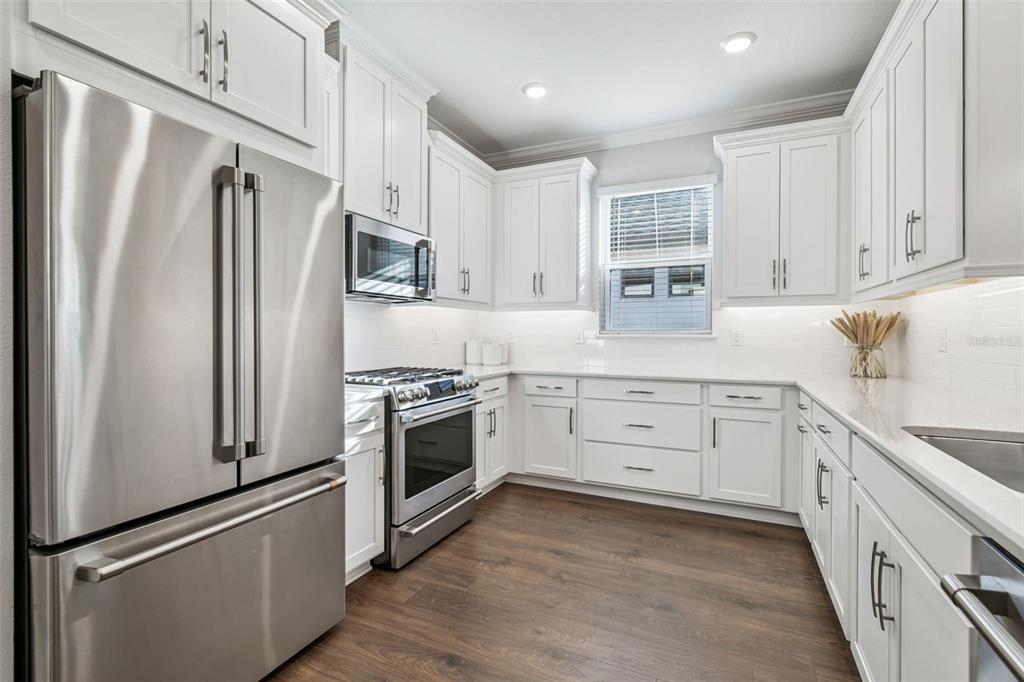 4399 Rosatti Road Wesley Chapel, FL 33543 - Photo 7 of 100