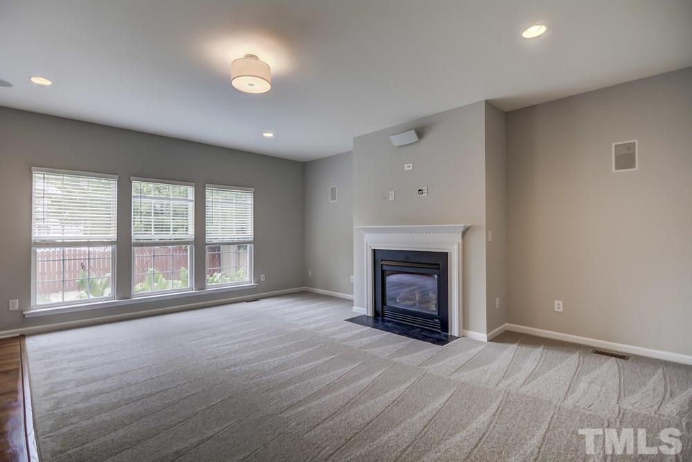 10706 Friendly Neighbor Lane Raleigh, NC 27614 - Photo 8 of 26 Gallery Image 8