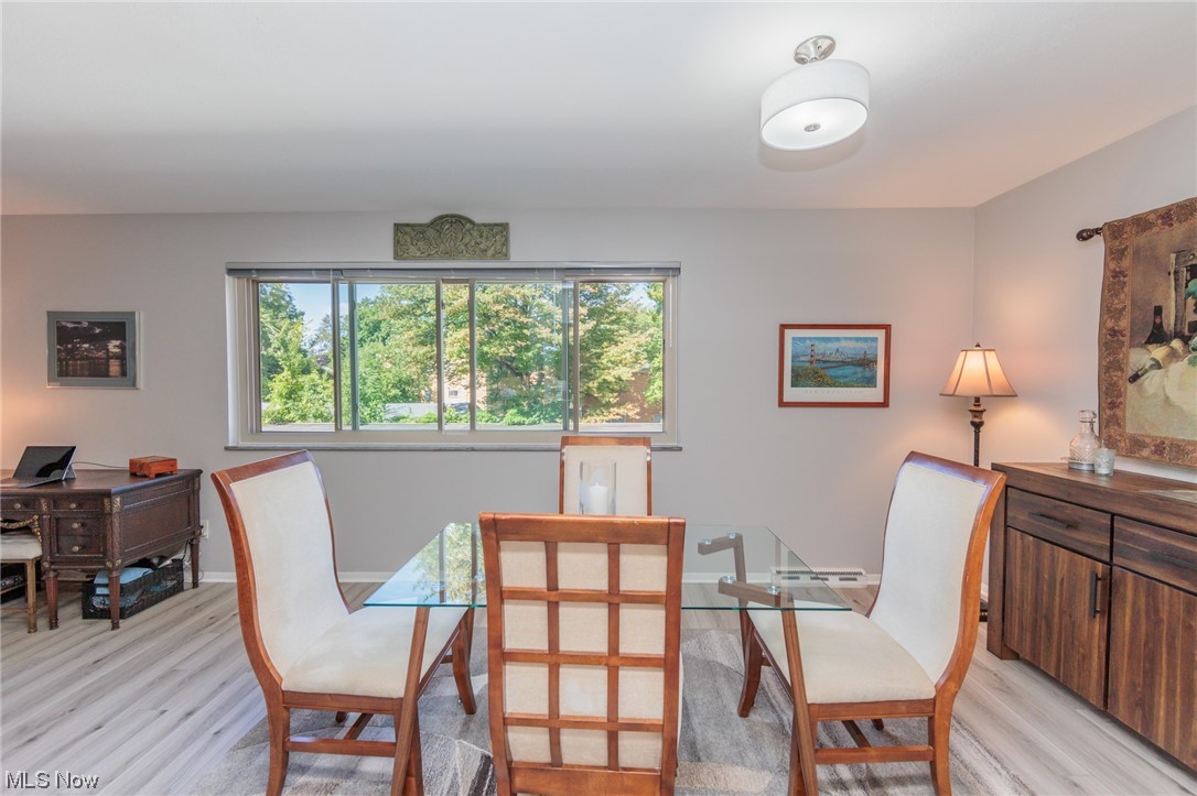 1750 Wagar Road, Unit 206 Rocky River, OH 44116 - Photo 12 of 33 Dining space with wealth of natural light