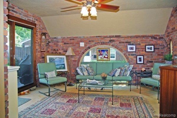 844 Bedford Road Grosse Pointe, MI 48230 - Photo 7 of 25 DSC08922