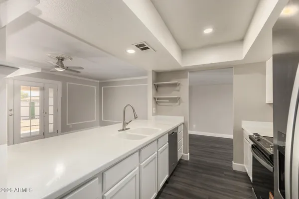 $465,999 | 3349 West Crocus Drive, Phoenix, AZ 85053