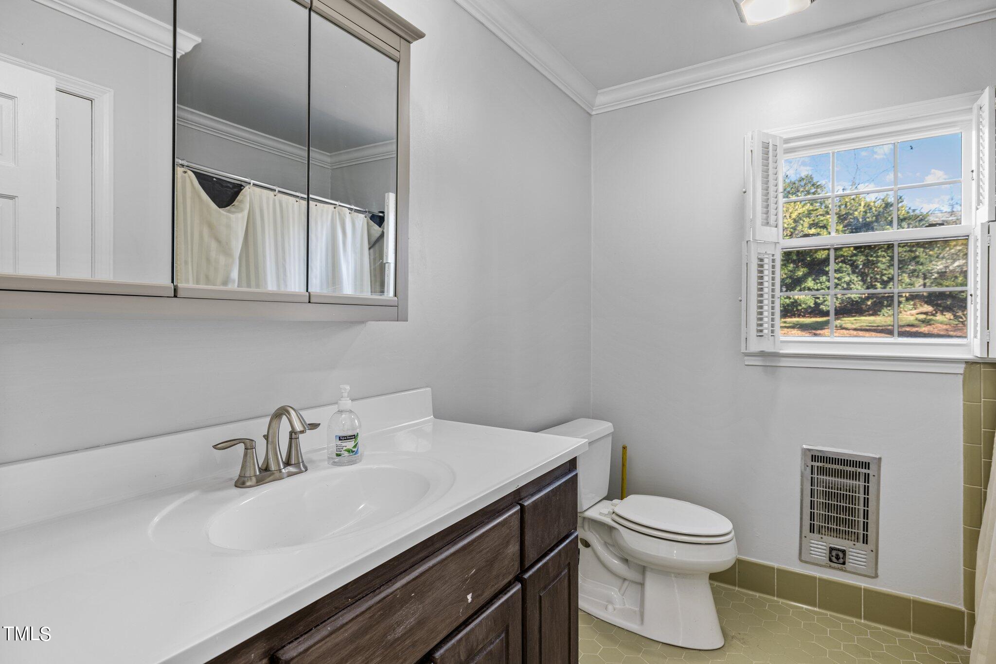 6404 Johnsdale Road Raleigh, NC 27615 - Photo 18 of 30 10-web-or-mls-5Z8A1122