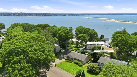 $1,200,000 | 62 Peterborough Drive, Northport, NY 11768