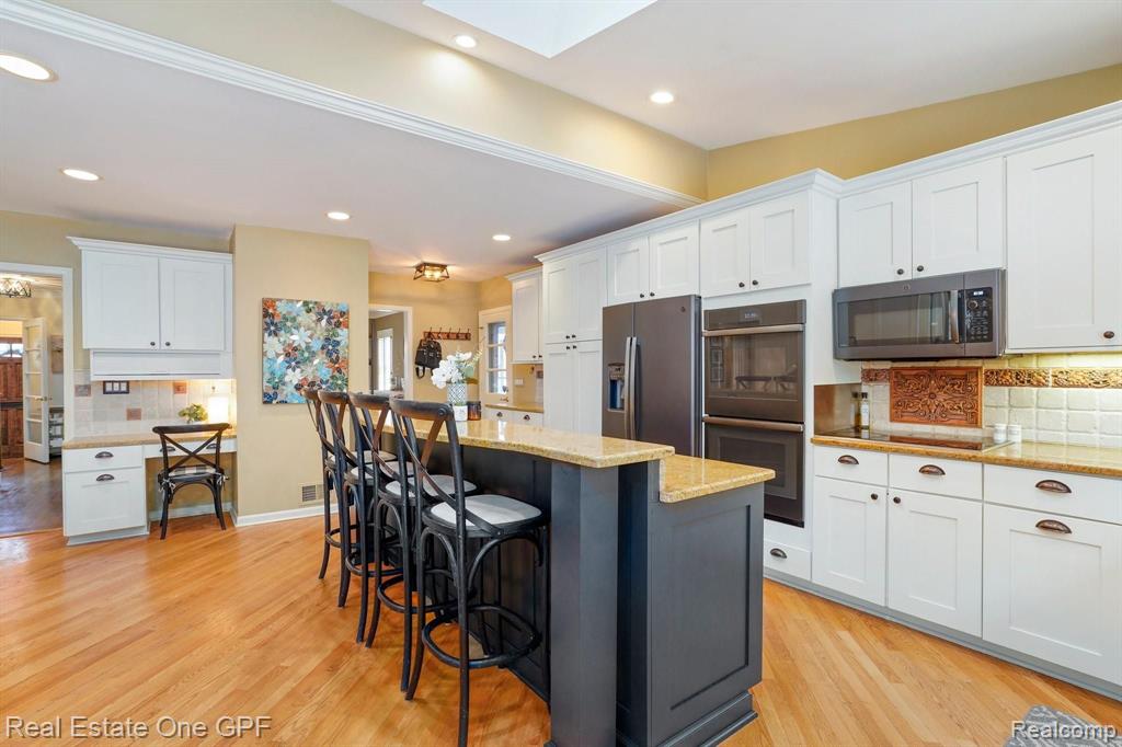 1010 Whittier Road Grosse Pointe Park, MI 48230 - Photo 8 of 44