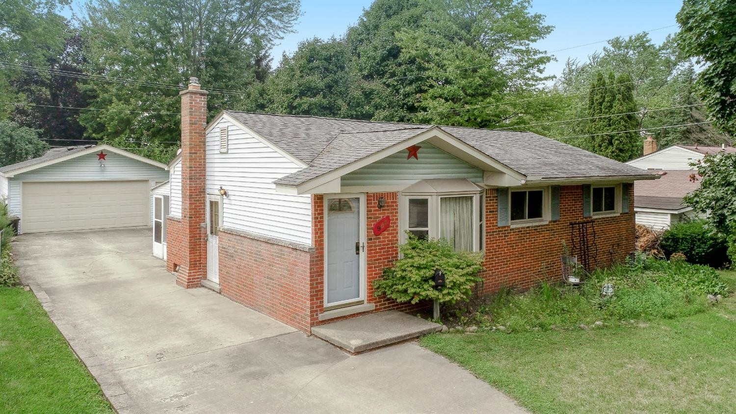 953 Lambkins Road Saline, MI 48176 - Photo 1 of 26 Photo 1