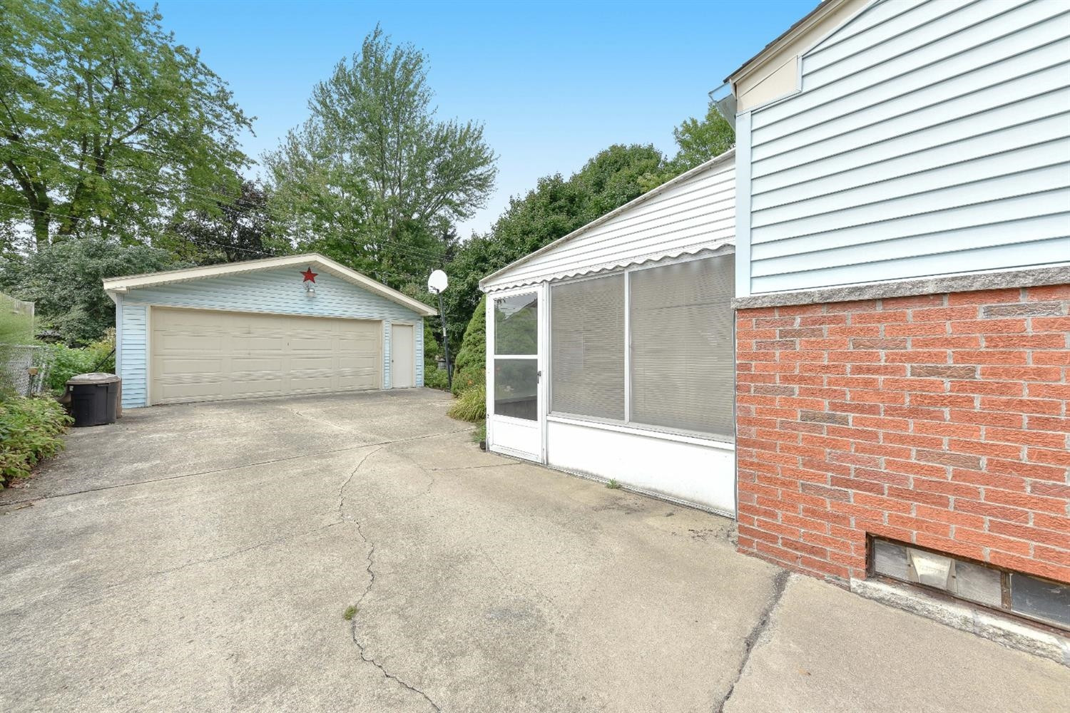 953 Lambkins Road Saline, MI 48176 - Photo 18 of 26 Photo 19