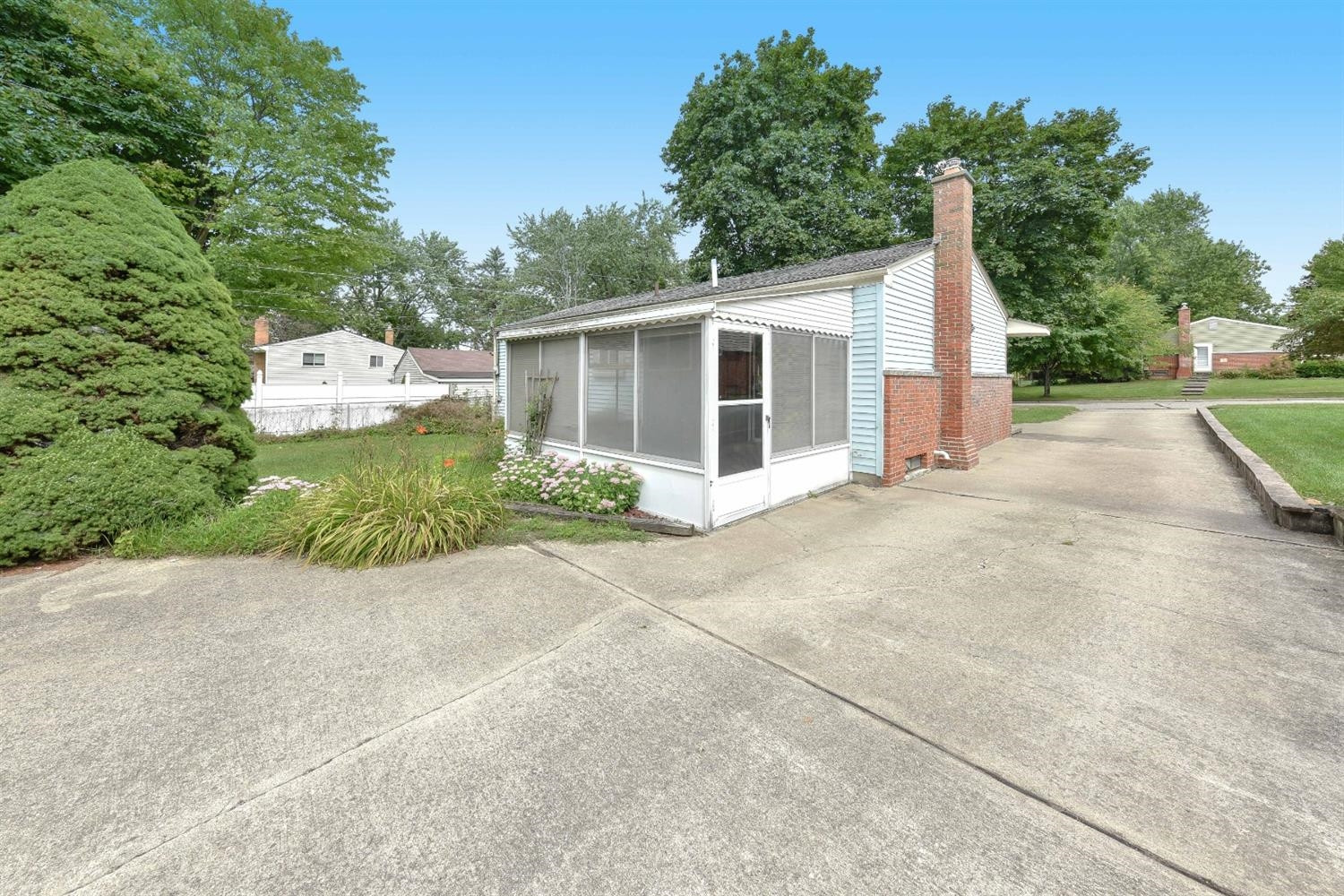 953 Lambkins Road Saline, MI 48176 - Photo 22 of 26 Photo 23