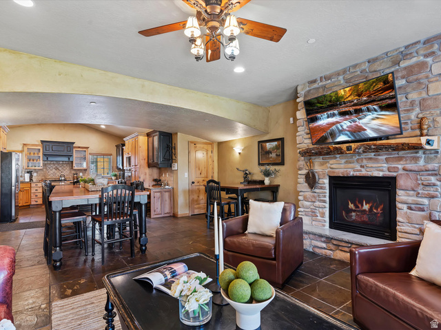 5168 Fairview Loop, Unit C606 Eden, UT 84310 - Photo 7 of 35