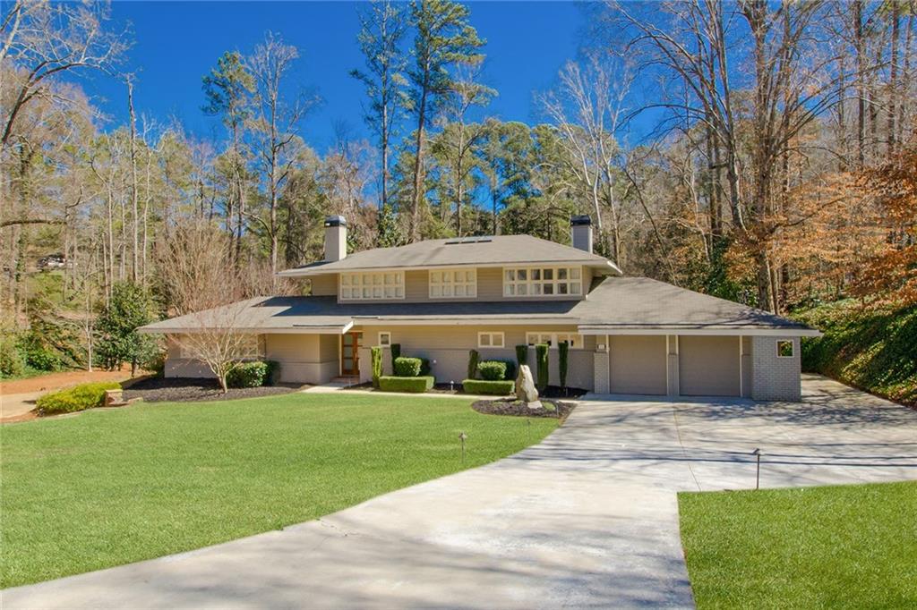516 Londonberry Road Northwest Atlanta, GA 30327 - Photo 1 of 1 Gallery Image 1