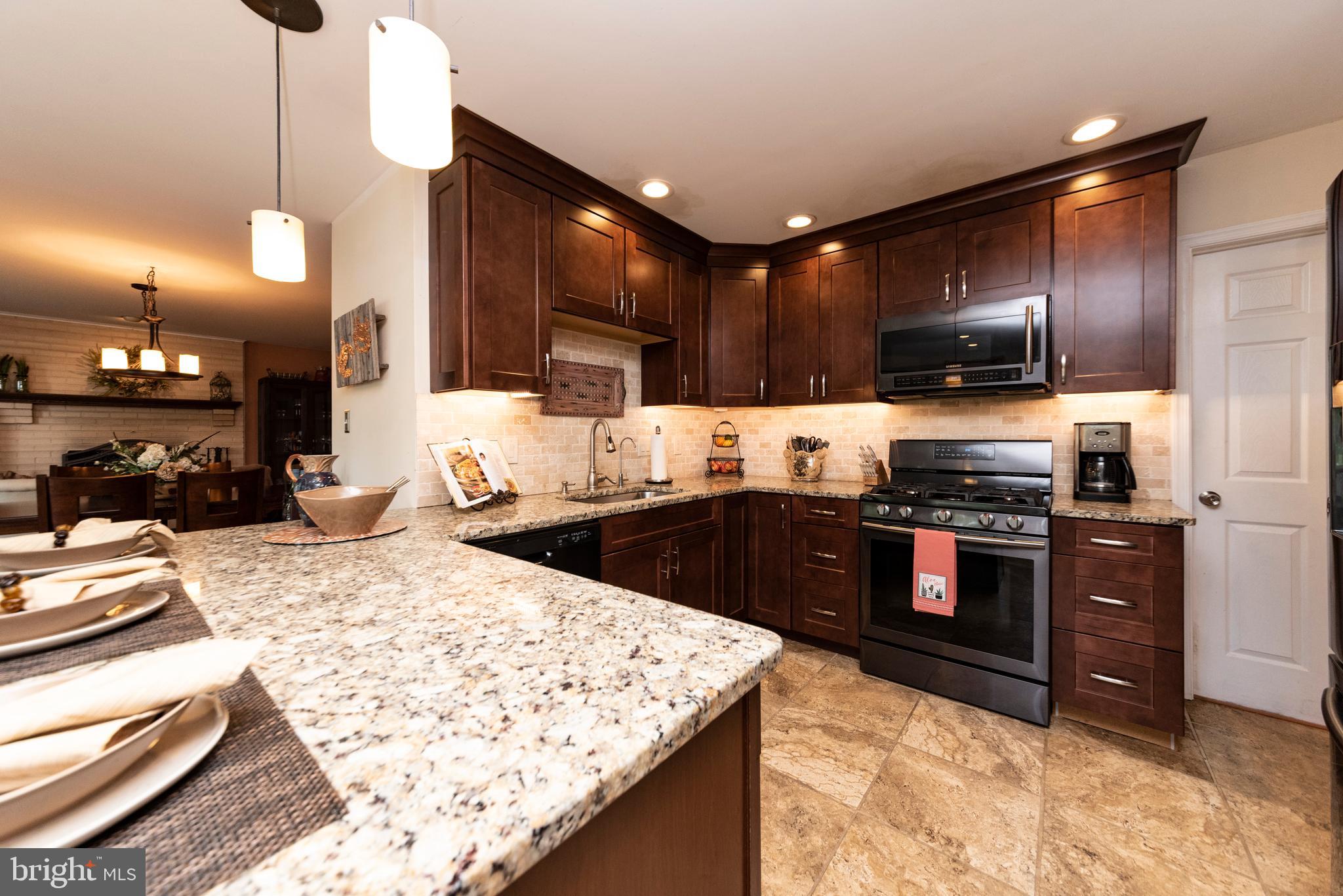 10925 River Road Denton, MD 21629 - Photo 13 of 60 Gourmet Kitchen