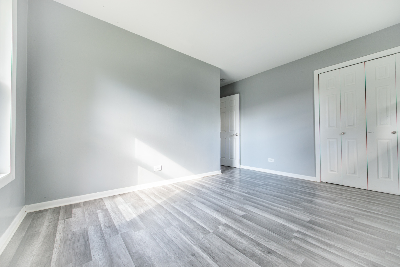 1043 Elmwood Lane Elk Grove Village, IL 60007 - Photo 26 of 41