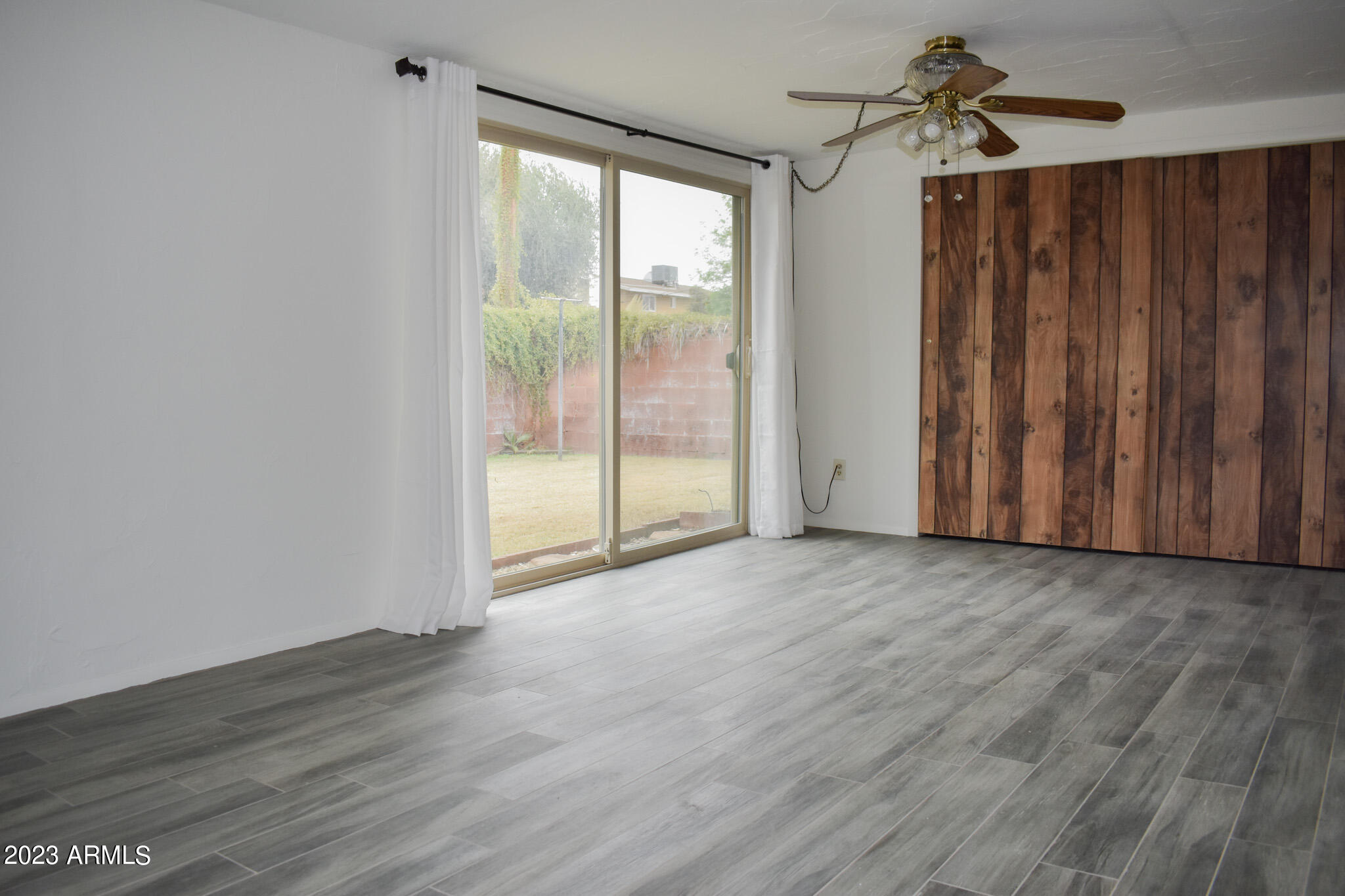 2430 South Newberry Road Tempe, AZ 85282 - Photo 14 of 27 DSC_0923
