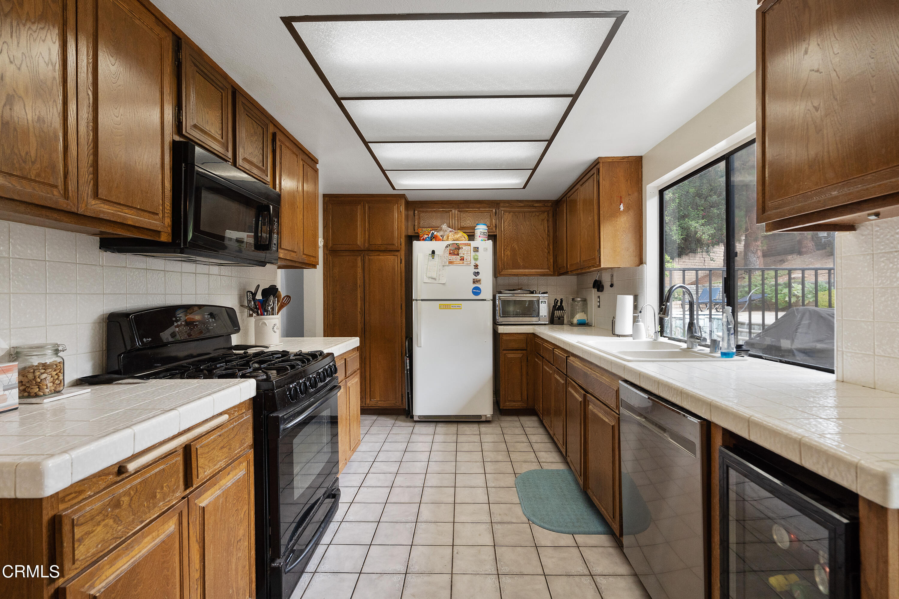 839 Woodgrove Road Fillmore, CA 93015 - Photo 15 of 45 Kitchen A