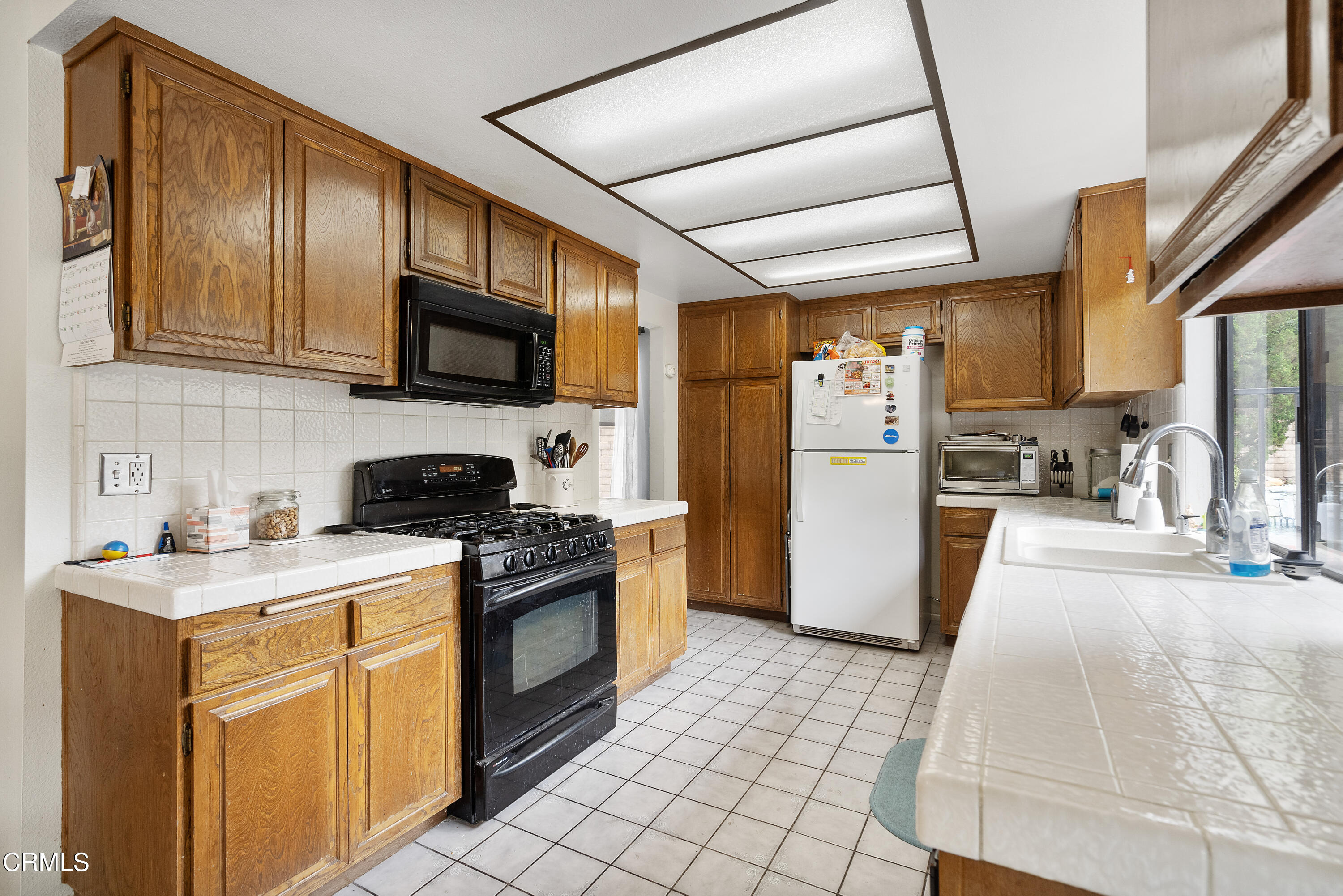 839 Woodgrove Road Fillmore, CA 93015 - Photo 16 of 45 Kitchen B