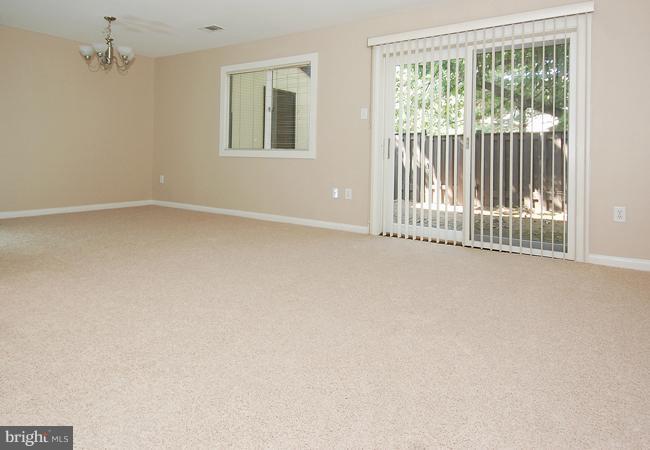 204 North Cottage Road Sterling, VA 20164 - Photo 11 of 18 Living Room