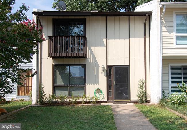 204 North Cottage Road Sterling, VA 20164 - Photo 18 of 18 Exterior (Front)