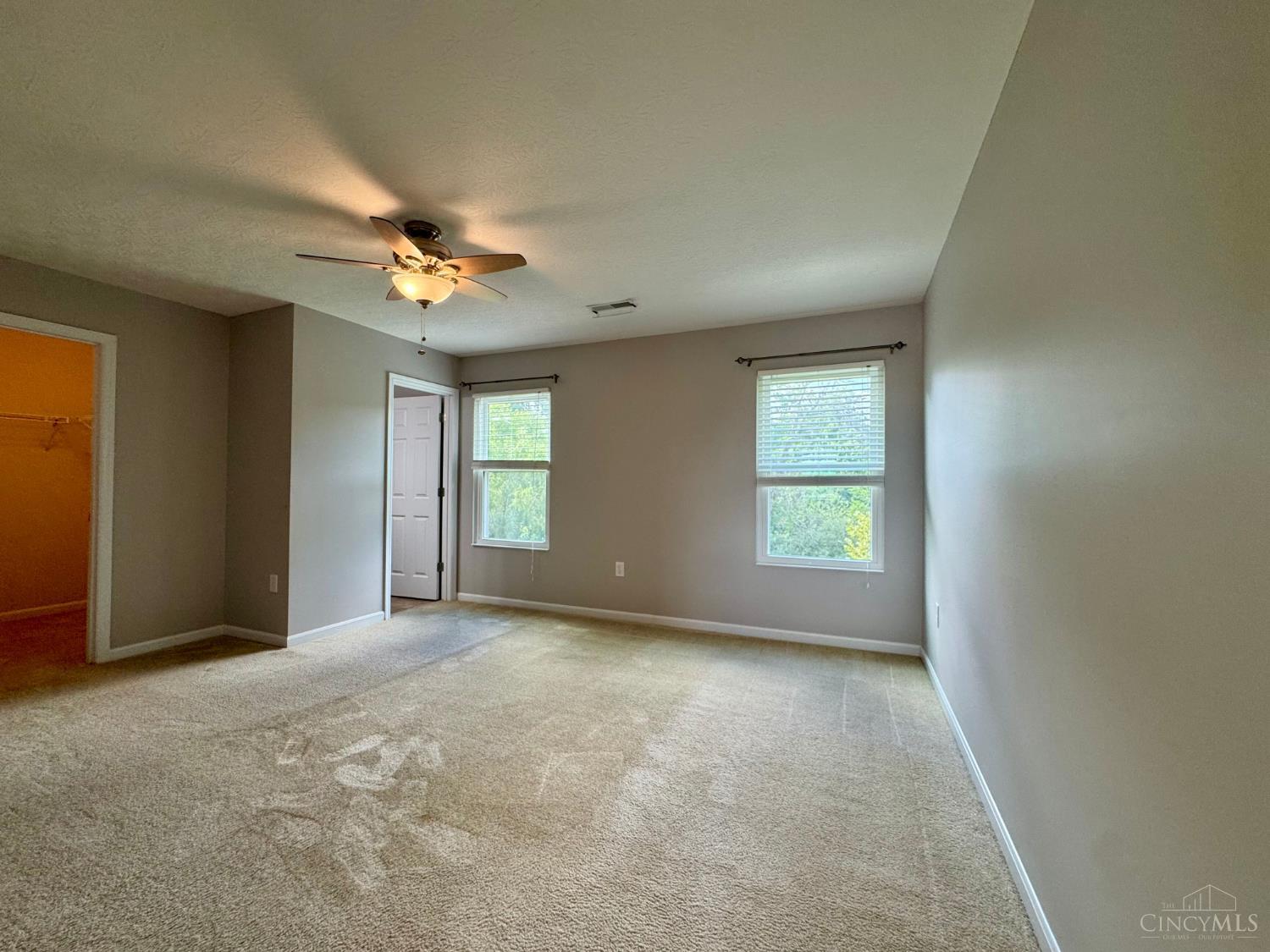 7448 Locust View Lane Cincinnati, OH 45239 - Photo 20 of 44