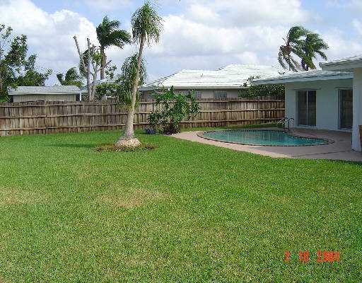1063 Southwest 13th Drive Boca Raton, FL 33486 - Photo 4 of 8 Additional Photo