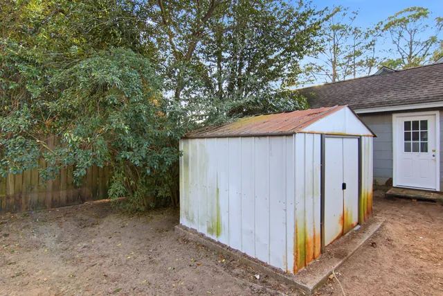 $230,000 | 302 East 2nd Avenue, Crestview, FL 32536