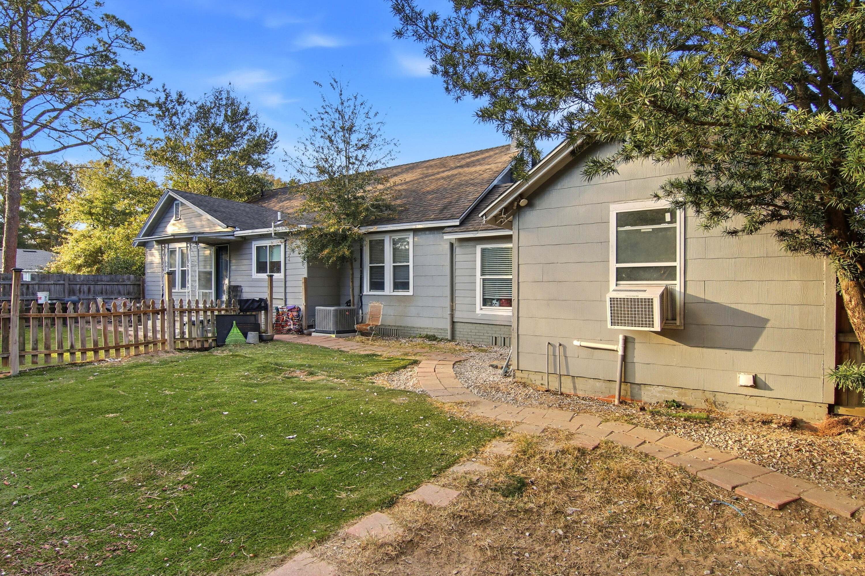 302 East 2nd Avenue Crestview, FL 32536 - Photo 27 of 32 034_f8_302_E_2nd_Ave