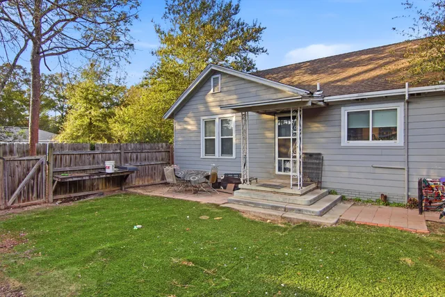 $230,000 | 302 East 2nd Avenue, Crestview, FL 32536