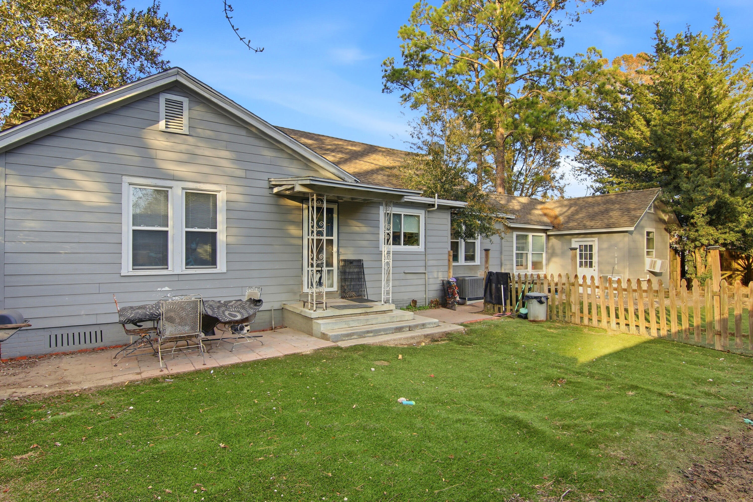 302 East 2nd Avenue Crestview, FL 32536 - Photo 31 of 32 040_f8_302_E_2nd_Ave