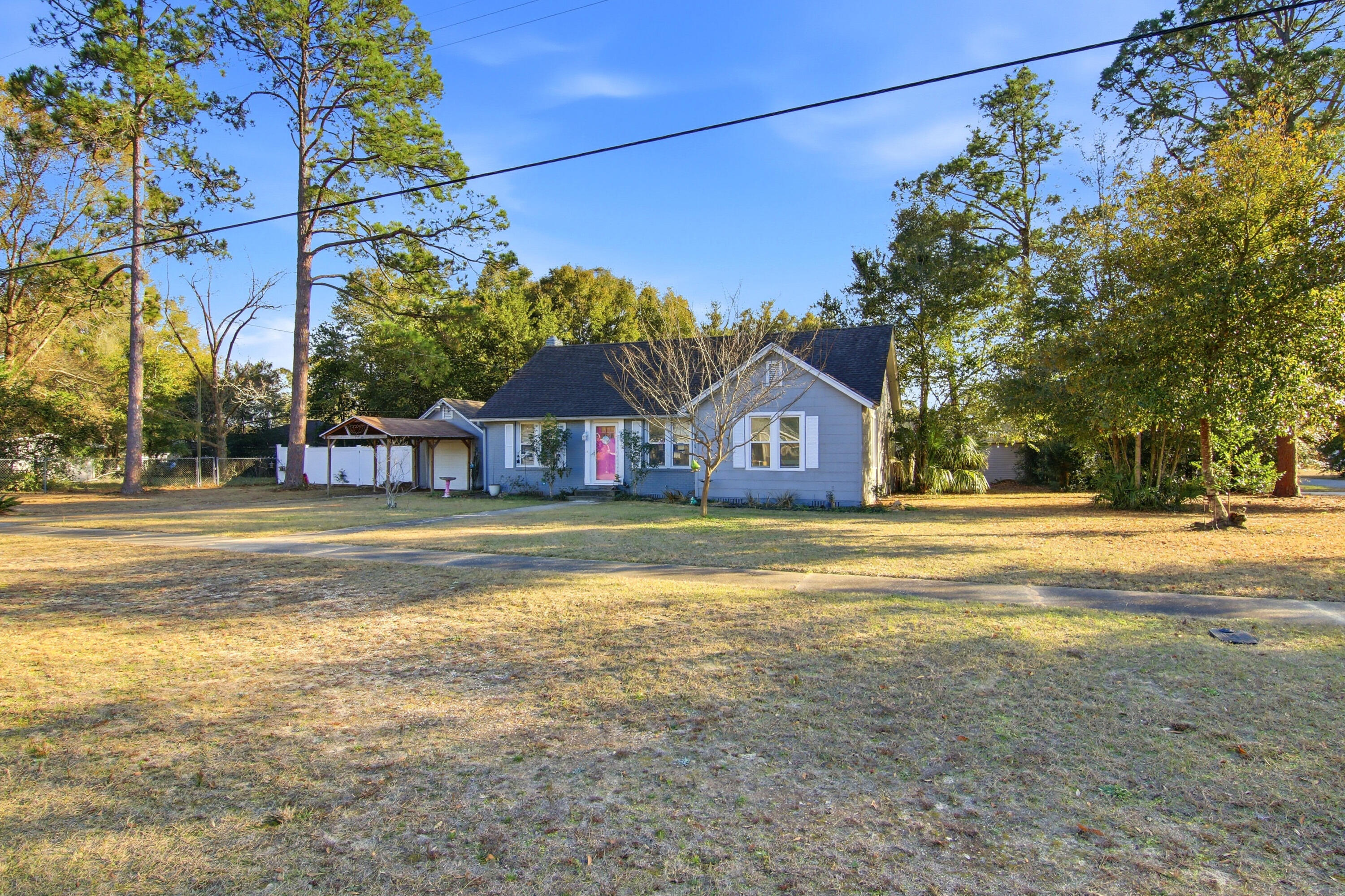 302 East 2nd Avenue Crestview, FL 32536 - Photo 5 of 32 004_f8_302_E_2nd_Ave