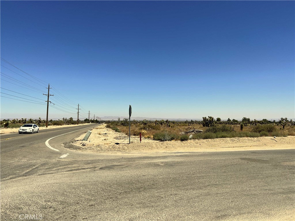 10738 Sheep Creek Road Phelan, CA 92371 - Photo 12 of 20 a view of a swimming pool and an ocean