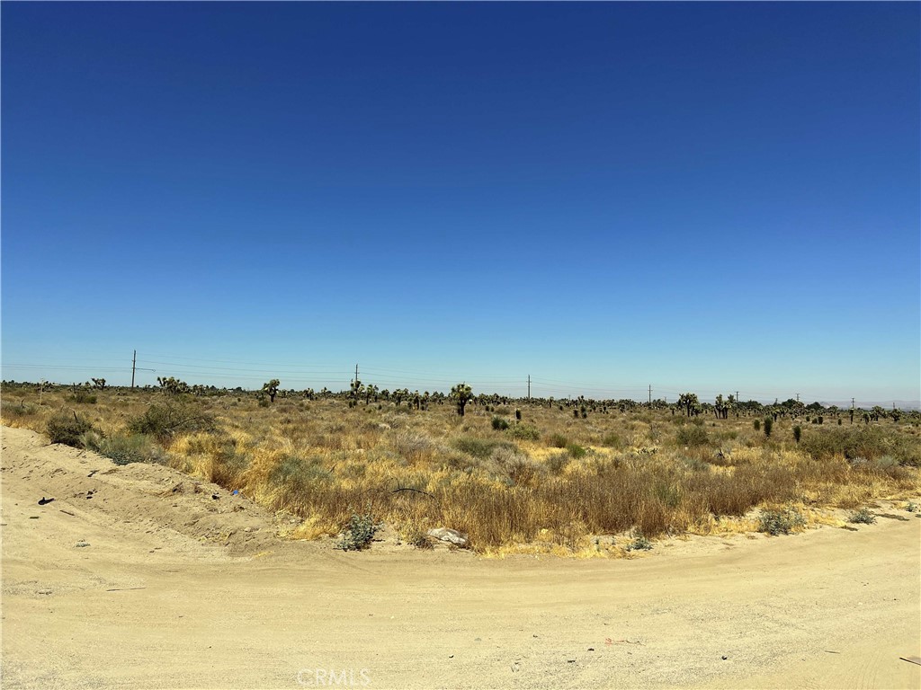 10738 Sheep Creek Road Phelan, CA 92371 - Photo 13 of 20