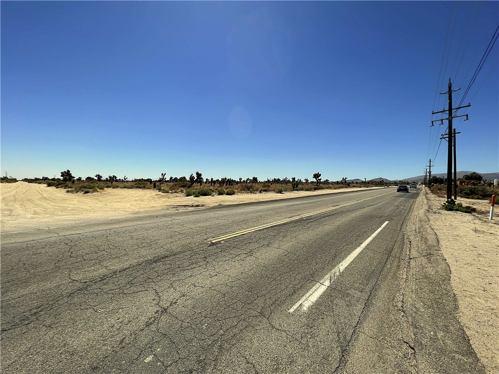 10738 Sheep Creek Road Phelan, CA 92371 - Photo 10 of 20 a view of an ocean and city