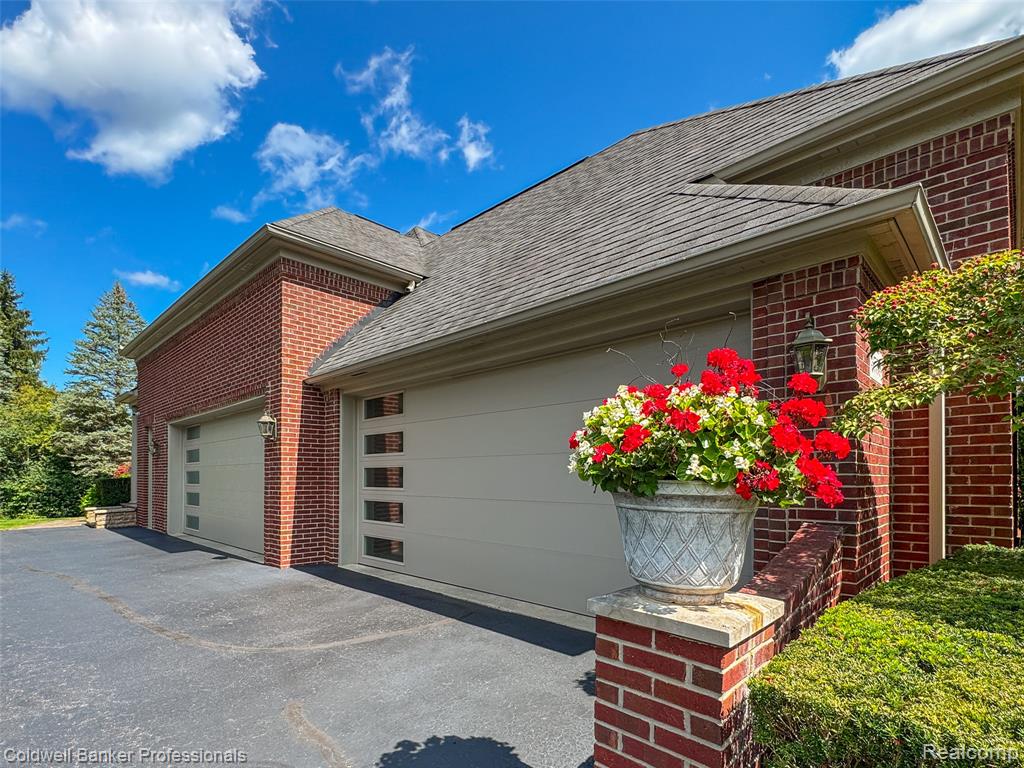 3755 Walnut Brook Drive Rochester Hills, MI 48309 - Photo 80 of 80