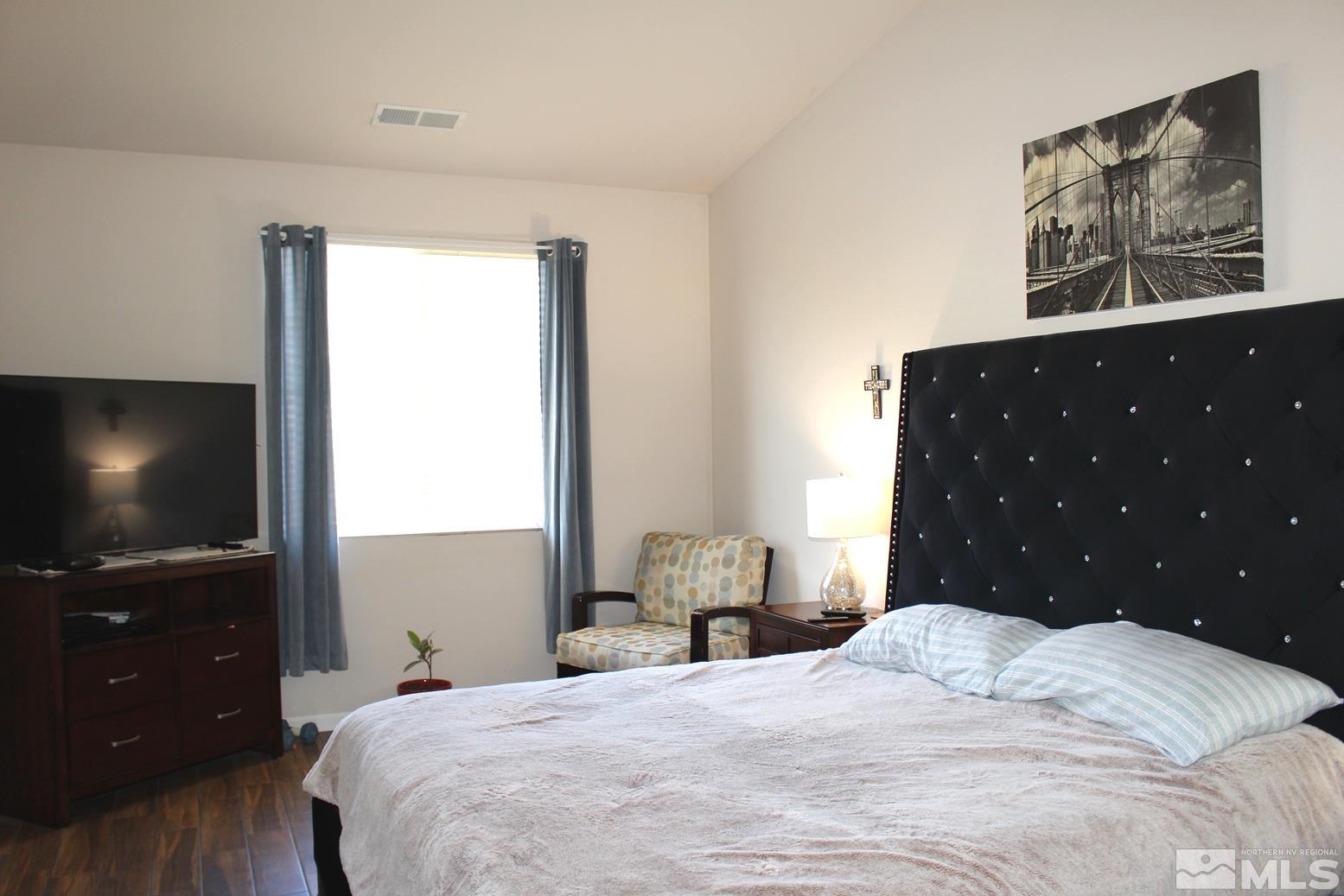 8965 Mahon Drive Reno, NV 89506 - Photo 16 of 39 Photo 17