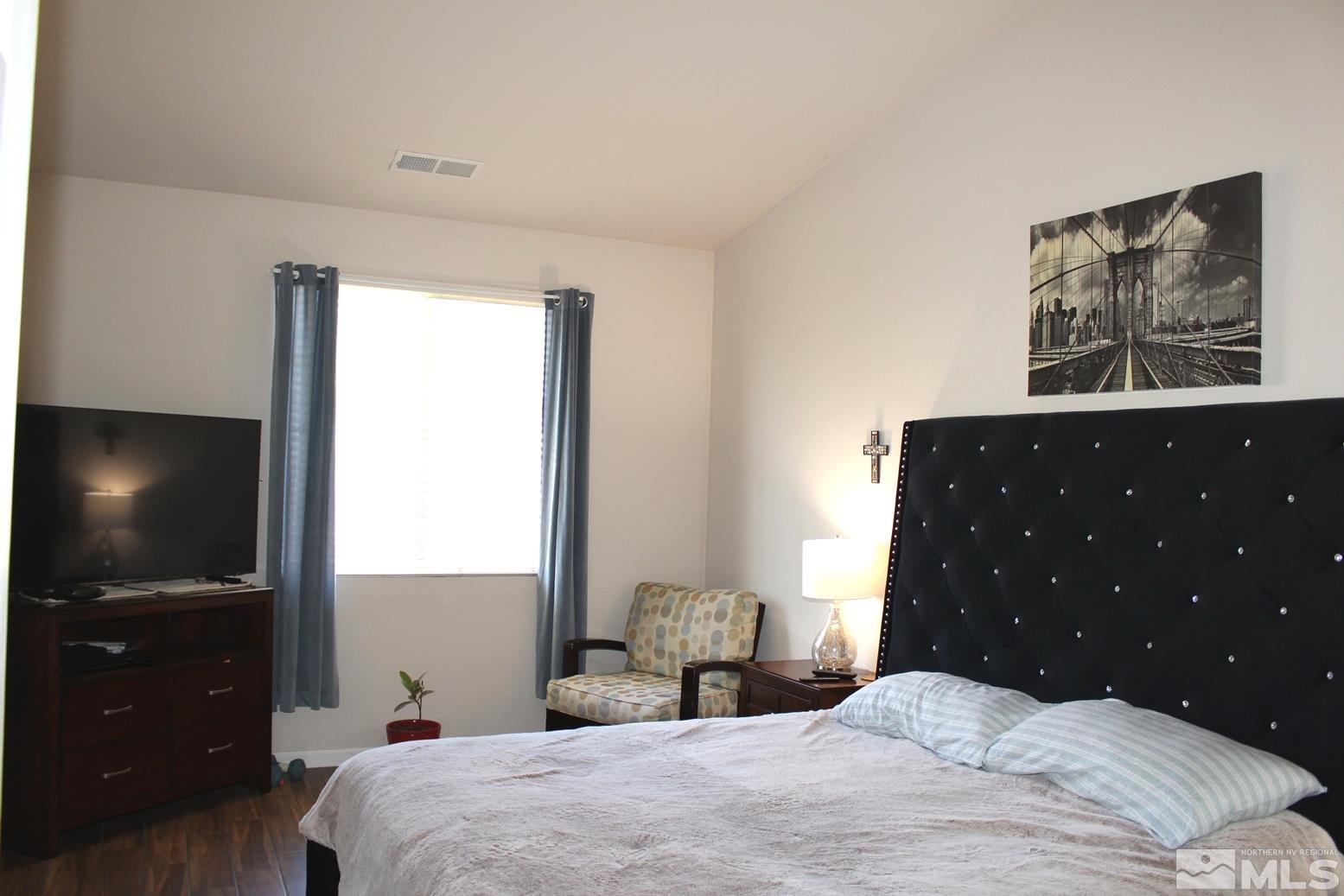 8965 Mahon Drive Reno, NV 89506 - Photo 20 of 39 Photo 21