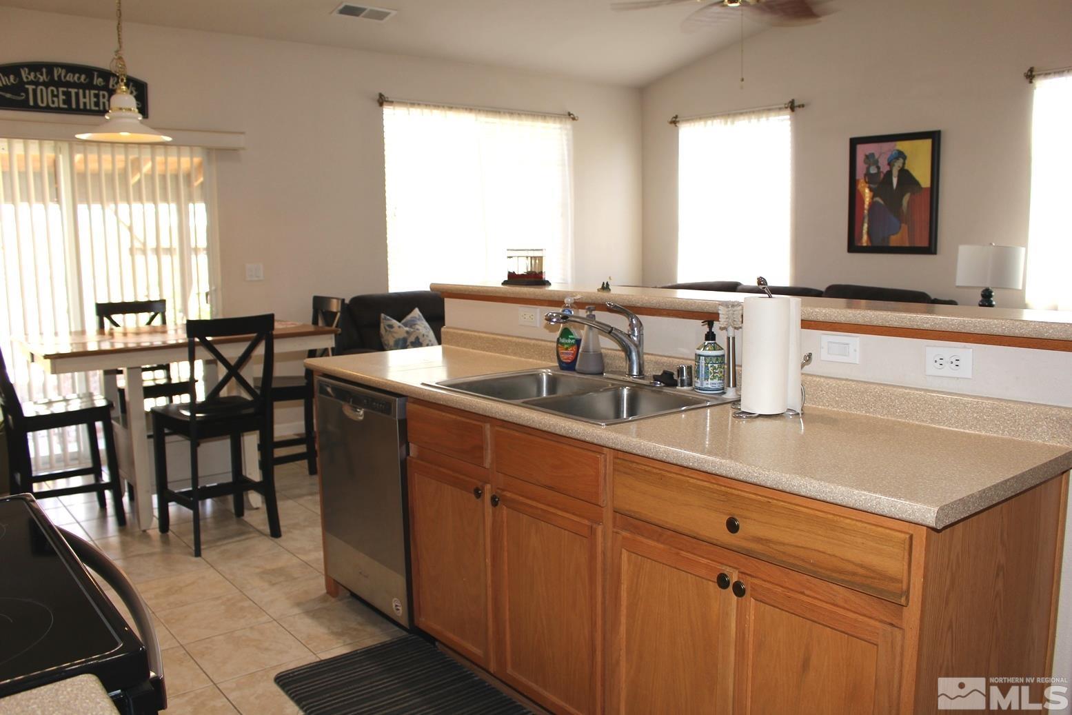 8965 Mahon Drive Reno, NV 89506 - Photo 4 of 39 Photo 4