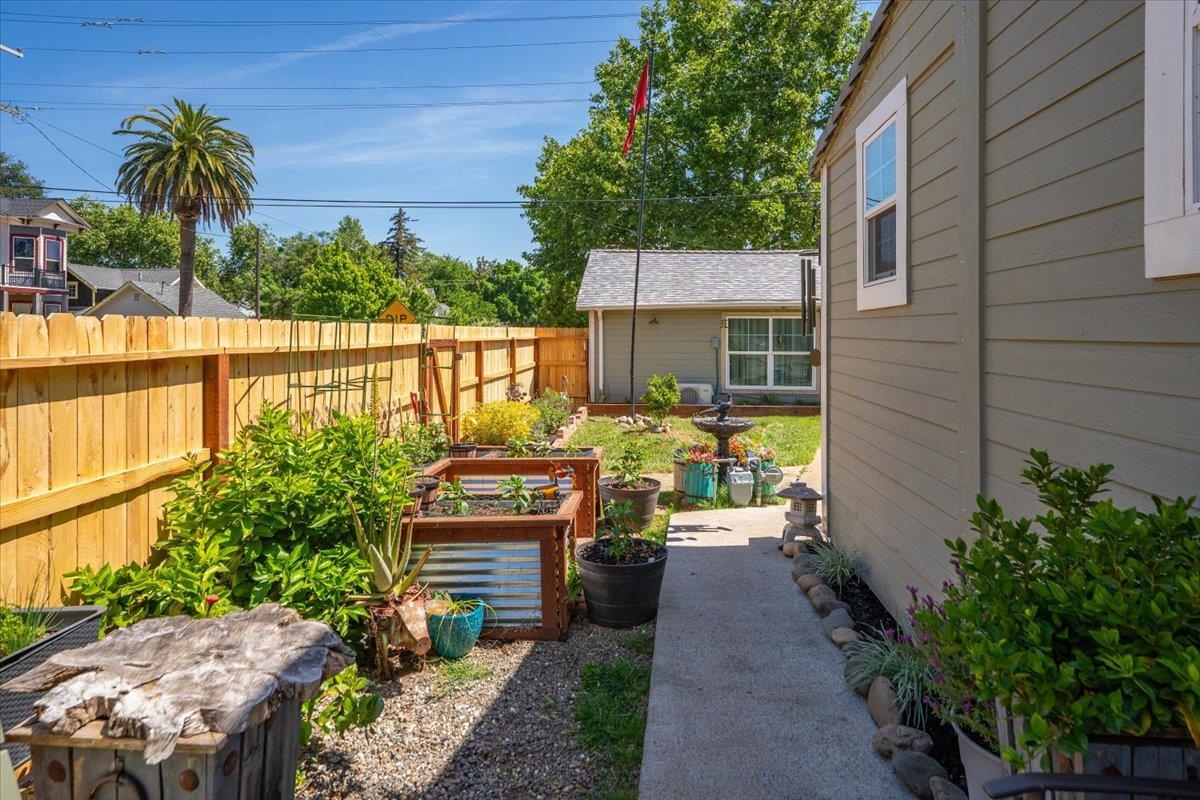 1158 Madison Street Red Bluff, CA 96080 - Photo 31 of 55