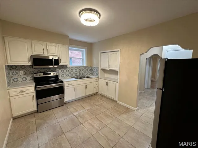 $795 | 3859 Alberta Street, Unit 1, St. Louis, MO 63116