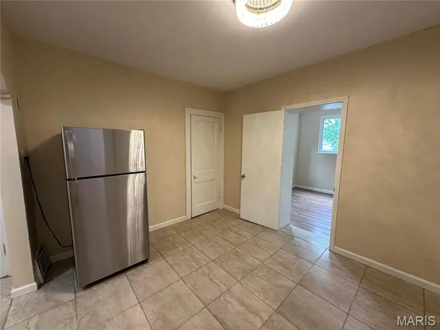 $795 | 3859 Alberta Street, Unit 1, St. Louis, MO 63116