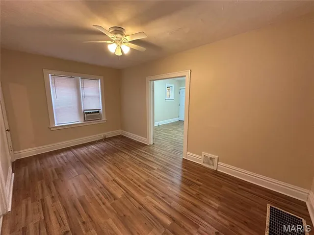 $795 | 3859 Alberta Street, Unit 1, St. Louis, MO 63116